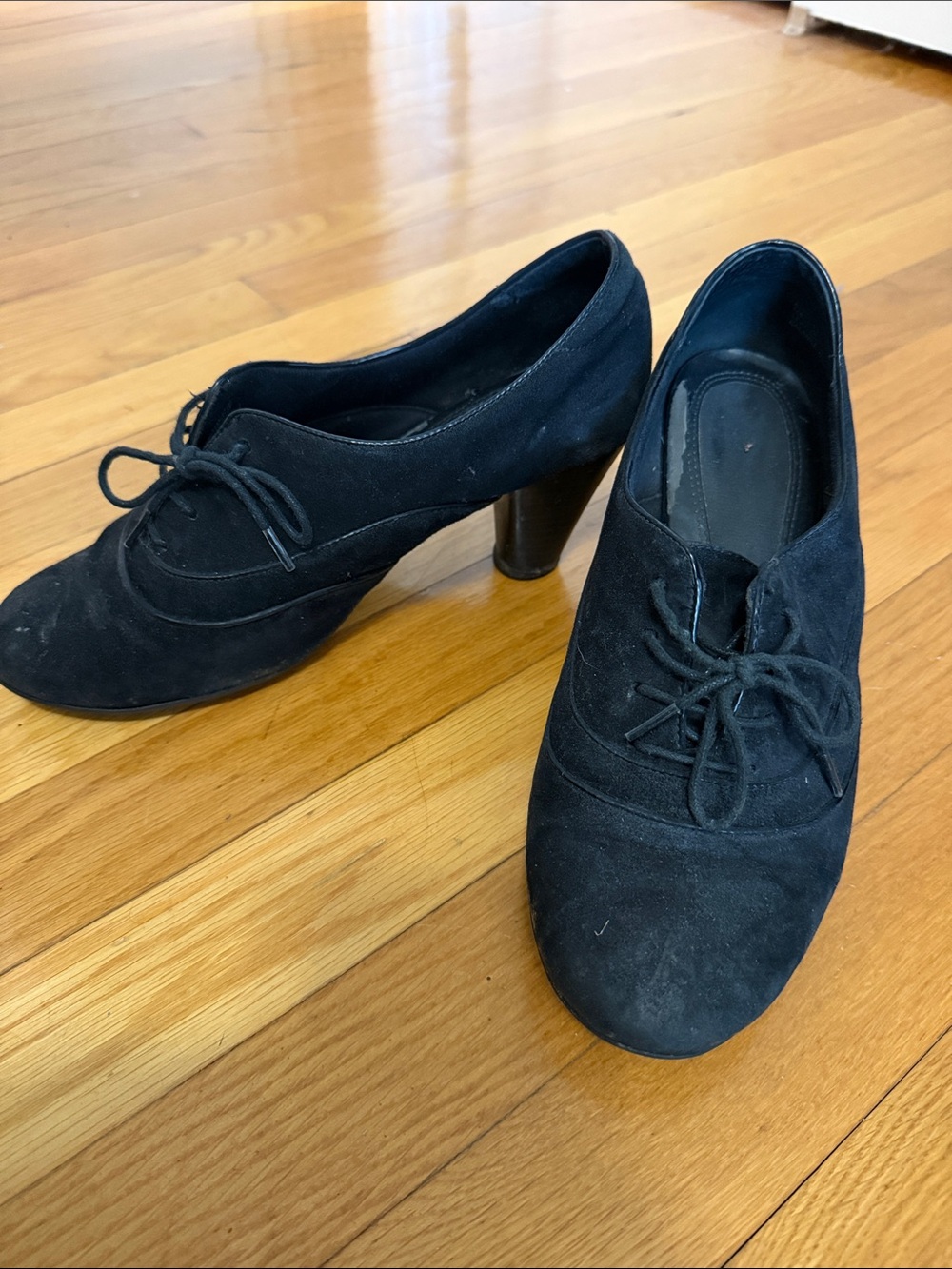 Clarks Black Suede Lace-Up Heeled Oxfords